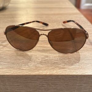 Women’s Oakley Aviator Sunglasses